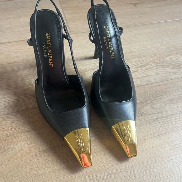 Saint Laurent JEANNE SLINGBACK PUMPS IN SMOOTH LEATHER - Picture 9 of 13